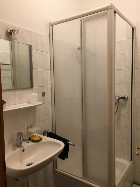 Gasthof Zum Hochfelln Hotell Bergen  Exteriör bild